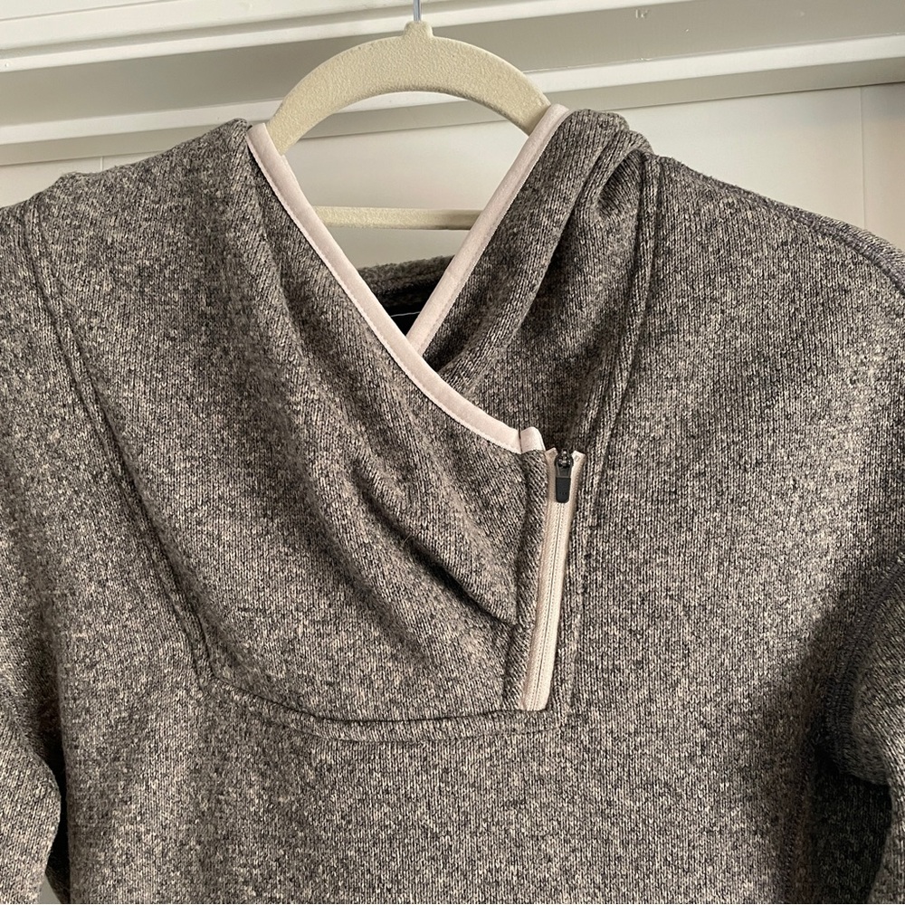 Women's Gray Hooded Top - Picture 4 of 10